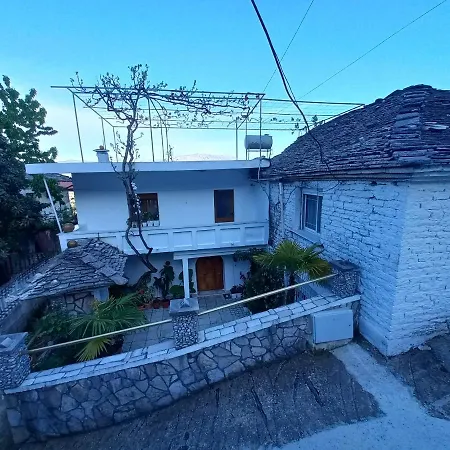 Sokolli Vendégház Gjirokastra
